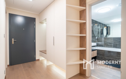 Na prenájom 2-izbový byt so šatníkom v Eurovea Tower – Bratislava