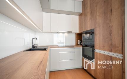 Na prenájom 2-izbový byt so šatníkom v Eurovea Tower – Bratislava