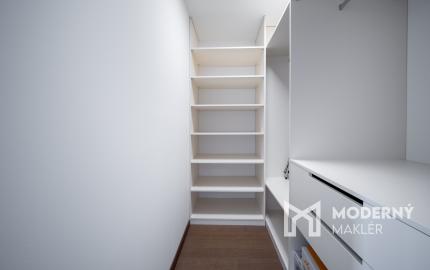 Na prenájom 2-izbový byt so šatníkom v Eurovea Tower – Bratislava