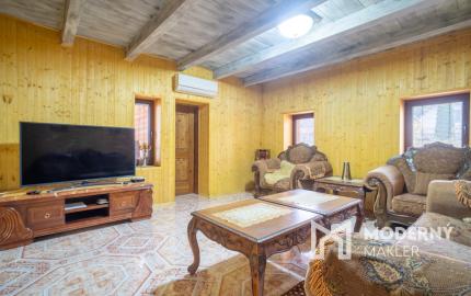 Na predaj kompletne zariadená chata v obci Bardoňovo