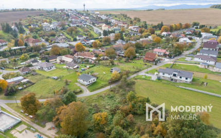 Exkluzívne iba u nás na predaj stavebný pozemok 1251m2 , Brezolupy