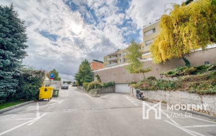 Na predaj 2-izbový byt s veľkolepou terasou na Kolibe