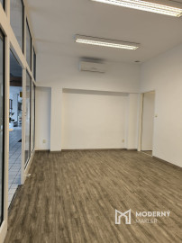 Na prenájom obchodný priestor v centre Malaciek