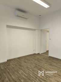 Na prenájom obchodný priestor v centre Malaciek