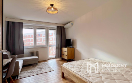 Na prenájom zrekonštruovaný 1-izbový byt, Nové Mesto - Bratislava