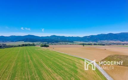 Na predaj pozemok v lokalite Karlová