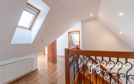 Na predaj impozantný rodinný dom v Ivanovciach