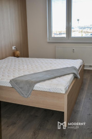 Na predaj zariadený 2-izbový byt Na Pažiti v Trenčíne