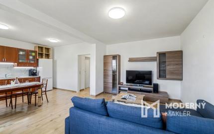 REZERVOVANÉ: Na predaj moderný 2-izbový byt na Zlatovskej ulici v Trenčíne