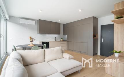 Na prenájom exkluzívny 2-izbový byt s terasou v centre Bratislavy