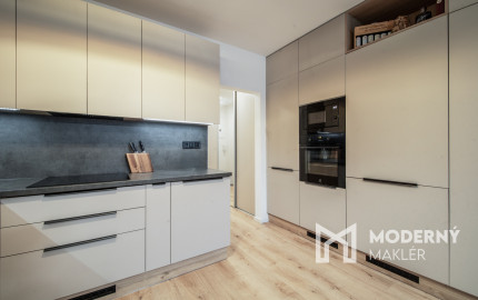 Na predaj 3-izbový byt v Trenčíne