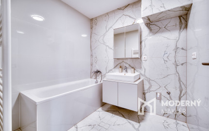 Na prenájom kompletne zaiadený 3-izbový byt v Stupave