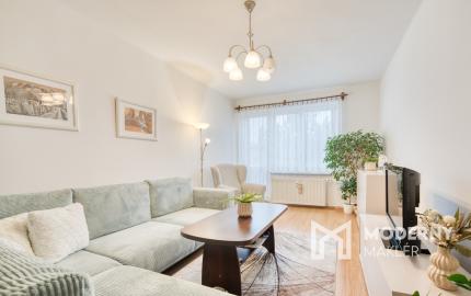 Na predaj priestranný 3-izbový byt v Malackách