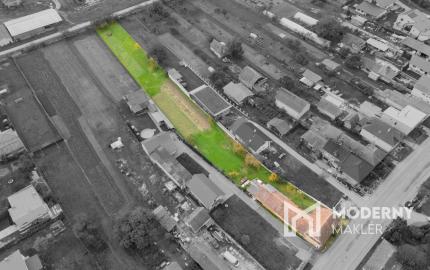 Na predaj rodinný dom so slnečným pozemkom-Veľké Chlievany