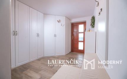 Na predaj veľkorysý 7-izbový rodinný dom v obci Podlužany