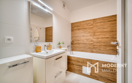 Na predaj príjemný 4-izbový byt v pokojnej časti Tomášova