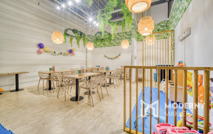 Na odstúpenie kaviareň s detským ihriskom v OC MOLO v Pezinku