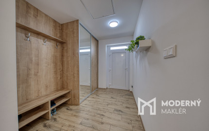 REZERVOVANÉ: Na predaj kompletne zariadený rodinný dom vo Voderadoch