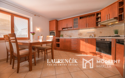 NA PREDAJ | Rodinný dom v Trenčíne s nadštandardným pozemkom 1 047 m²