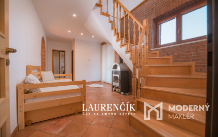 NA PREDAJ | Rodinný dom v Trenčíne s nadštandardným pozemkom 1 047 m²