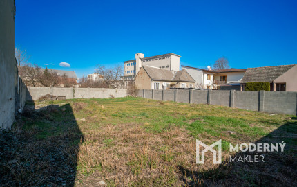 Na predaj rovinatý pozemok na výstavbu polyfunkčnej budoby v Piešťanoch