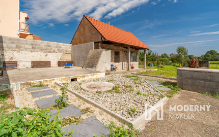 Na predaj zrekonštruovaný rodinný dom v Pate
