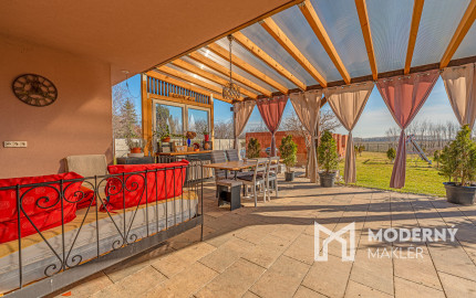 Na predaj rodinný dom s možnosťou ďalšej výstavby v Macove