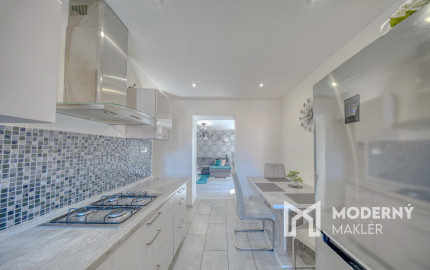 Na predaj kompletne zrekonštruovaný byt s balkónom v Hlohovci