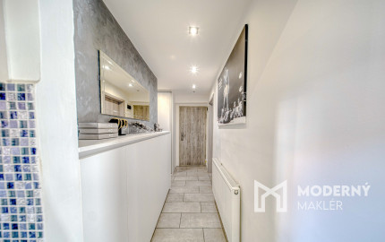 Na predaj kompletne zrekonštruovaný byt s balkónom v Hlohovci