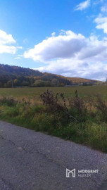 Investičné pozemky v obci UHROVEC