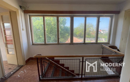 Exklzívne na predaj veľký 7 izb. RD- Partizánske / Veľké Bielice