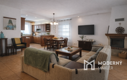 Na predaj dvojgeneračný rodinný dom blízko Bánoviec nad Bebravou