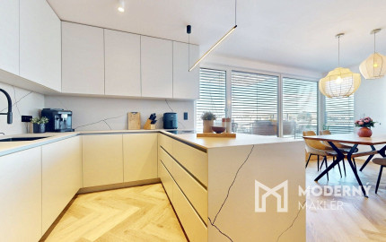 LUXUSNÝ 4i PENTHOUSE S ÚCHVATNOU TERASOU, panoramatickými výhľadmi a parkovaním