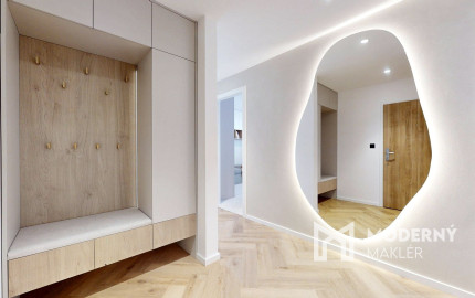 LUXUSNÝ 4i PENTHOUSE S ÚCHVATNOU TERASOU, panoramatickými výhľadmi a parkovaním