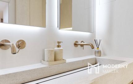 LUXUSNÝ 4i PENTHOUSE S ÚCHVATNOU TERASOU, panoramatickými výhľadmi a parkovaním