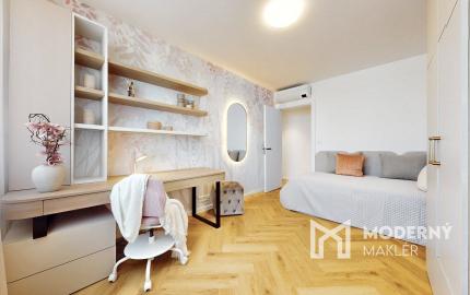 LUXUSNÝ 4i PENTHOUSE S ÚCHVATNOU TERASOU, panoramatickými výhľadmi a parkovaním