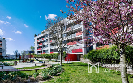 LUXUSNÝ 4i PENTHOUSE S ÚCHVATNOU TERASOU, panoramatickými výhľadmi a parkovaním