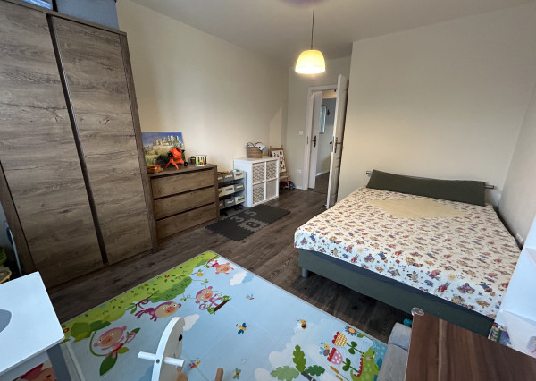 PREDANÝ !!! 3-izbový byt s vlastnou záhradou