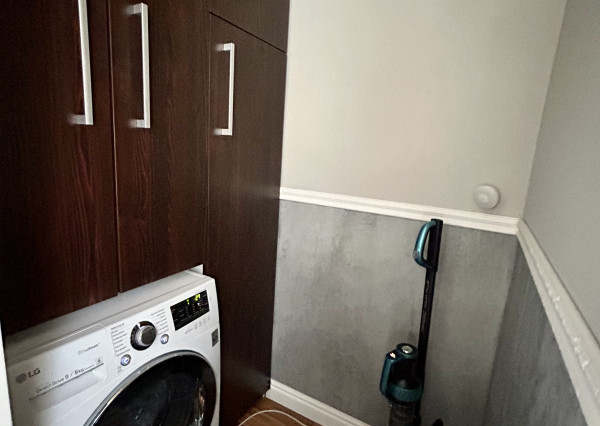 PREDANÝ! Nadštandardné bývanie v byte s vlastnou záhradou, garážou aj vonkajším parkovacím miestom