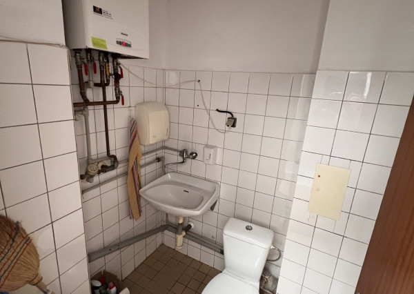 Budova na predaj, pri Rozkvete, 73m2 zastavaná plocha