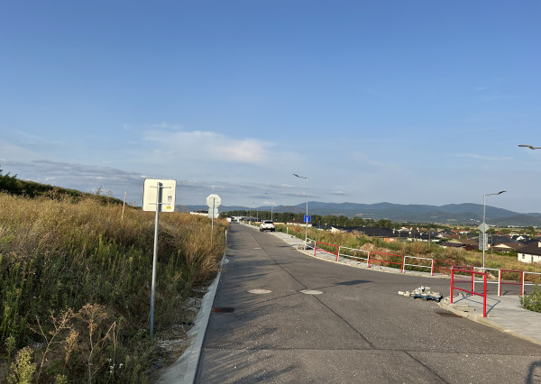 Pozemok so stavebným povolením pre rodinný dom