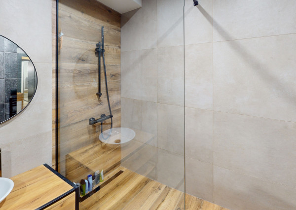 Moderný 3 izbový byt s terasou v úplnom centre mesta