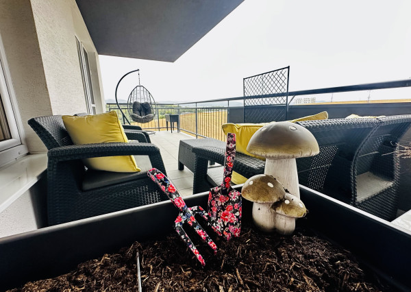 Predaj útulného zariadeného 3-izb. bytu s veľkou terasou