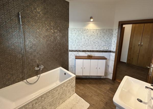 Na predaj moderný rodinný dom v Bzinciach pod Javorinou