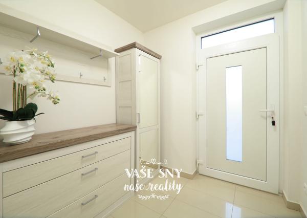 Na predaj vkusne zariadená novostavba v Trenčíne - Zamarovce