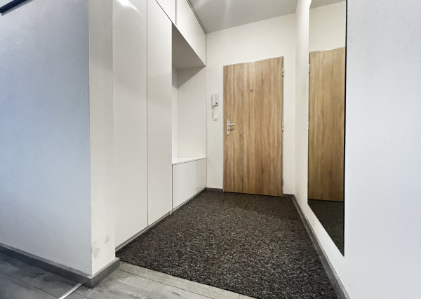 Na predaj priestranný 3-izbový byt v Trenčíne