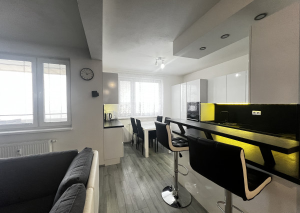 Na predaj priestranný 3-izbový byt v Trenčíne