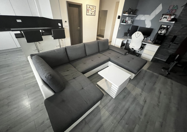 Na predaj priestranný 3-izbový byt v Trenčíne