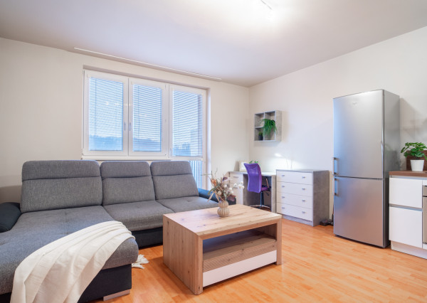 REZERVOVANÉ: Na predaj príjemná garsónka v Trenčíne