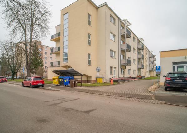 Na predaj kompletne zariadený 3-izbový byt v Trenčíne